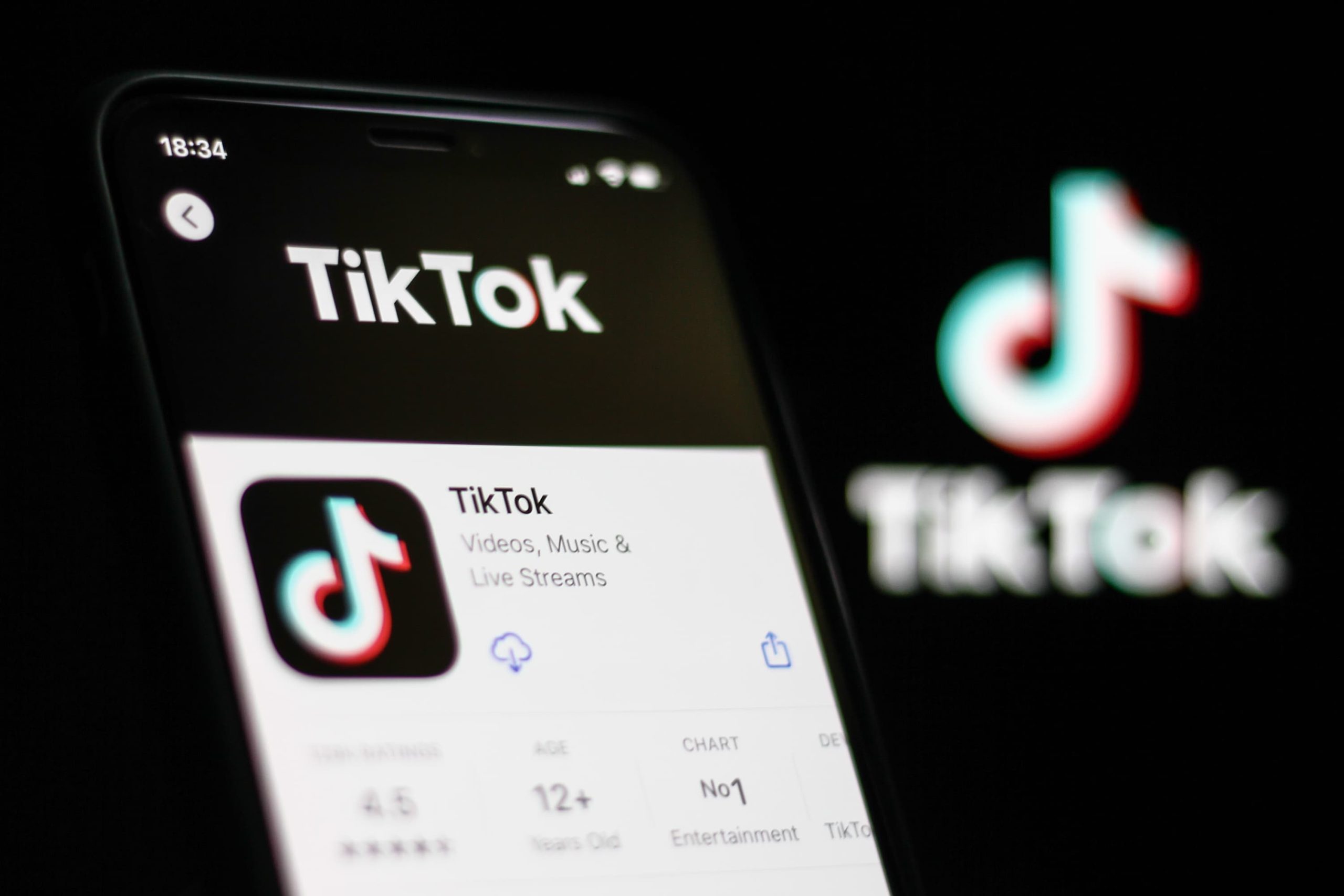 The Ultimate Guide for Using TikTok to Market Your Podcast